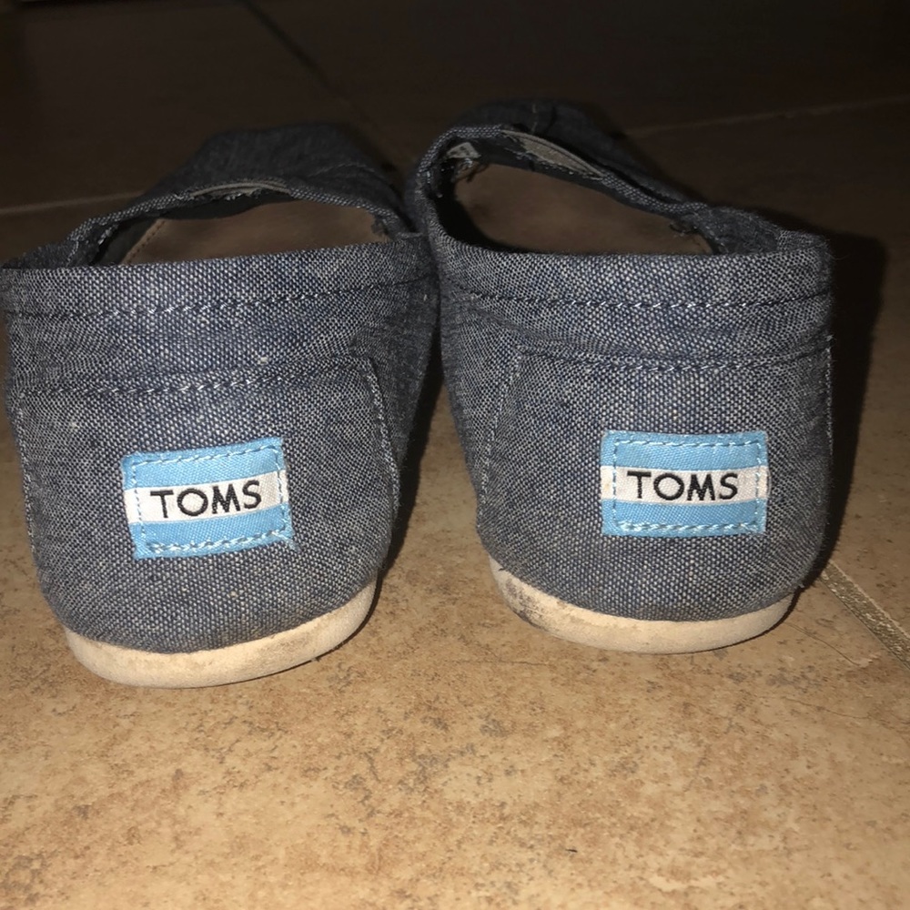 TOMS - Picture 4 of 4